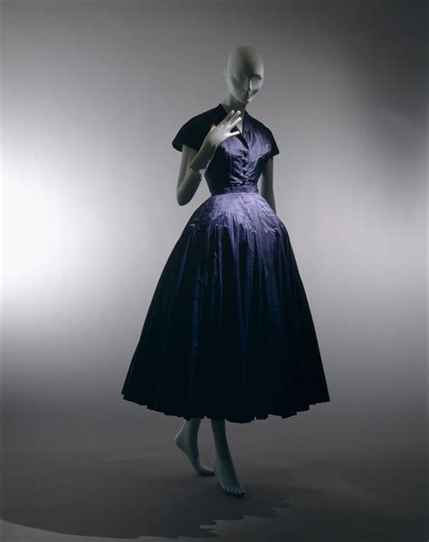 dior vintage dresses|christian dior 1947 fashion style.